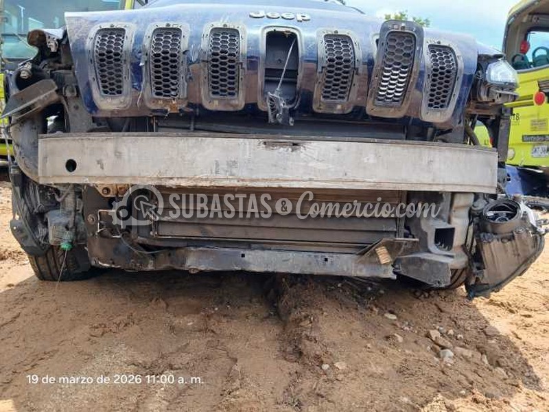 salvamento_jeep_cherokee_-_2015_-_704_-_bucaramanga__8_.jpg