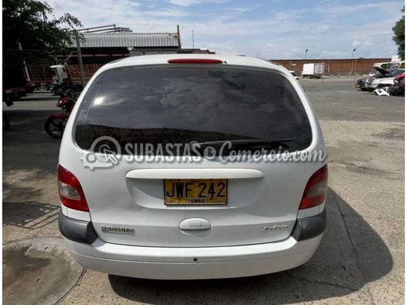 salvamento_renault_scenic_rxe_-_2005_-_242_-_cali-yumbo__7_.jpg