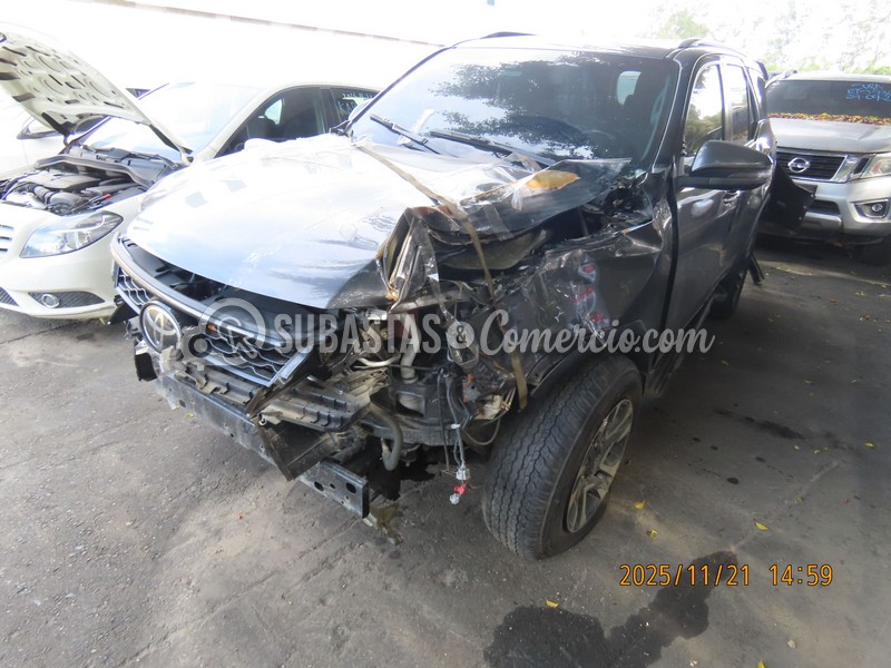 salvamento_toyota_fortuner_-_2025_-_293_-_guarne__26_.jpg