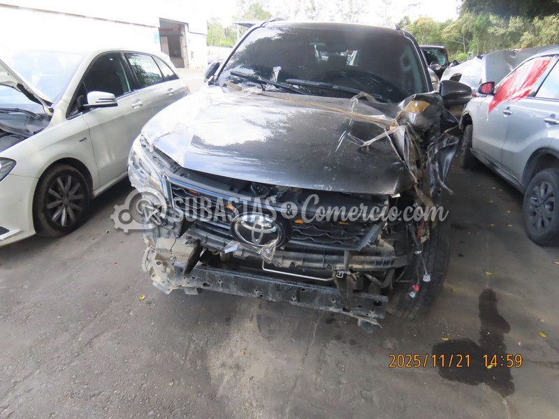 salvamento_toyota_fortuner_-_2025_-_293_-_guarne__27_.jpg