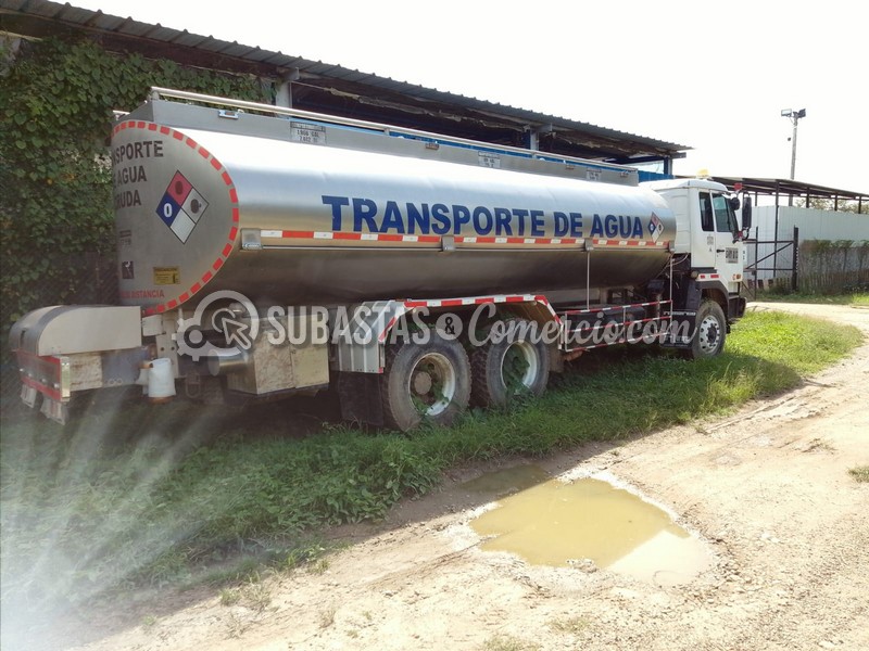 cami__n_cisterna_nissan_ud_-_2008_-_sin_cupo_-_para_aprovechamiento_de_piezas__20_.jpg