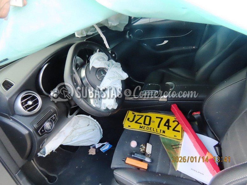 salvamento_mercedes_benz_glc_300_e_4matic_coup___-_2022_-_742_-_guarne__9_.jpg