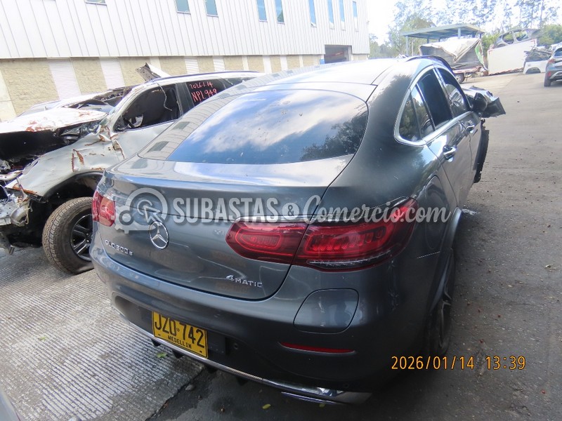 salvamento_mercedes_benz_glc_300_e_4matic_coup___-_2022_-_742_-_guarne__25_.jpg