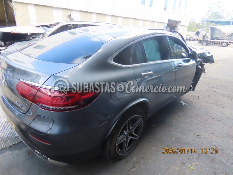 salvamento_mercedes_benz_glc_300_e_4matic_coup___-_2022_-_742_-_guarne__26_.jpg