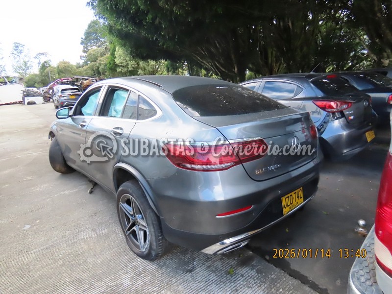 salvamento_mercedes_benz_glc_300_e_4matic_coup___-_2022_-_742_-_guarne__27_.jpg
