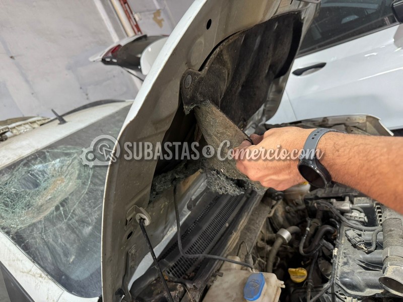renault_kwid_outsider_-_2022_-_833_-_cali__22_.jpg