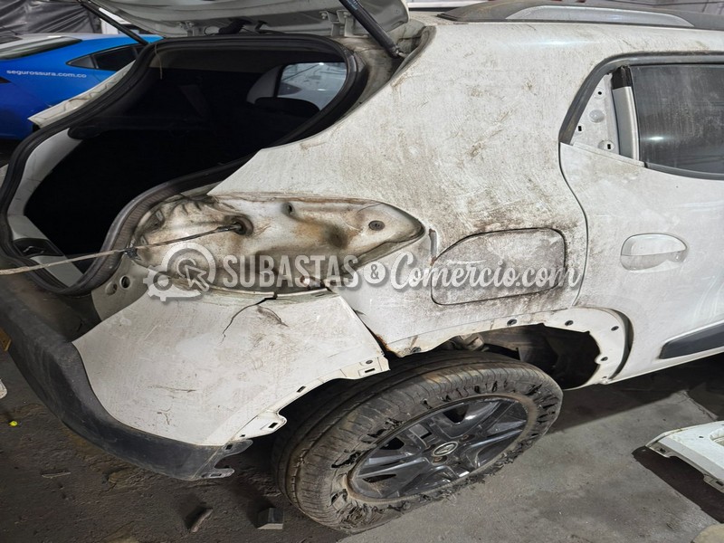 renault_kwid_outsider_-_2022_-_833_-_cali__27_.jpg