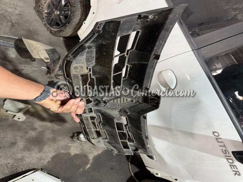 renault_kwid_outsider_-_2022_-_833_-_cali__30_.jpg