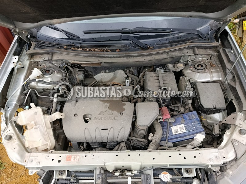 mitsubishi_outlander_kaiteki_2.4_4x4_cvt_lx_-_2022_-_292_-_caldas__6_.jpg