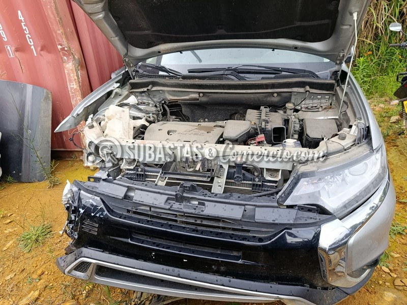 mitsubishi_outlander_kaiteki_2.4_4x4_cvt_lx_-_2022_-_292_-_caldas__8_.jpg