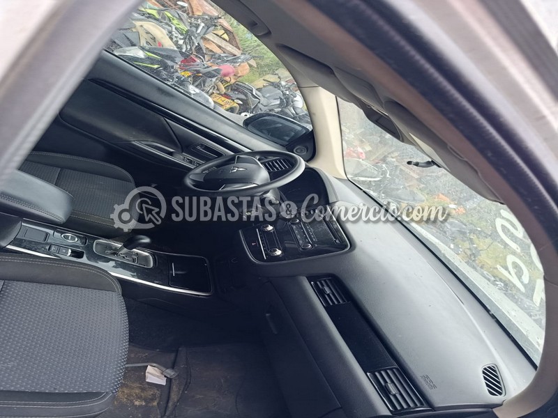 mitsubishi_outlander_kaiteki_2.4_4x4_cvt_lx_-_2022_-_292_-_caldas__11_.jpg