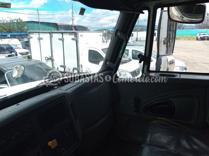 trj403_11.jpg