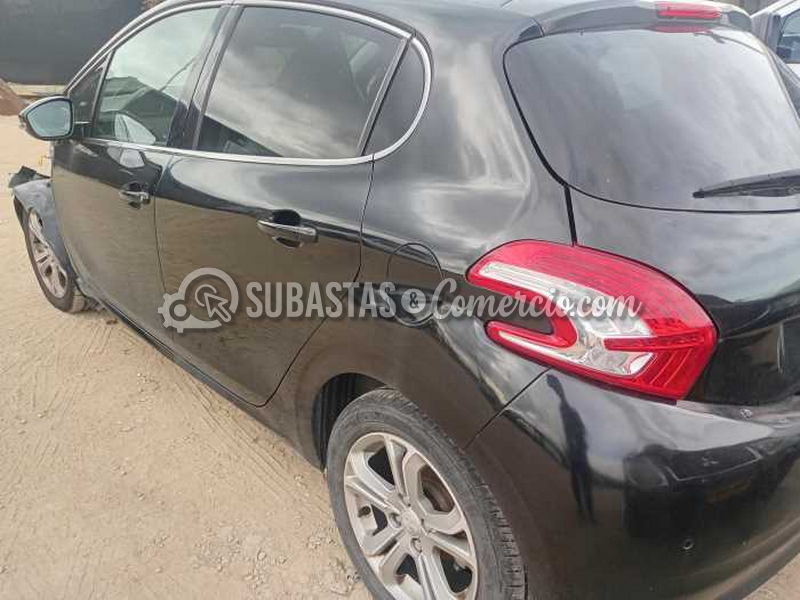 salvamento_peugeot_208_5p_act_pk_1.6_e_-_2013_-_496_-_mosquera__4_.png