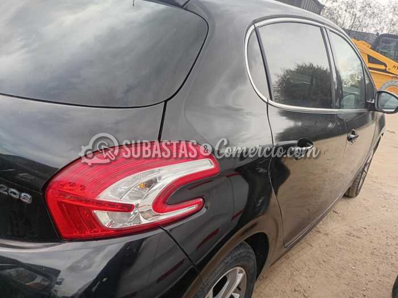 salvamento_peugeot_208_5p_act_pk_1.6_e_-_2013_-_496_-_mosquera__5_.png
