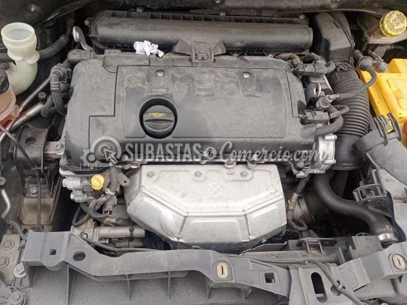 salvamento_peugeot_208_5p_act_pk_1.6_e_-_2013_-_496_-_mosquera__7_.png