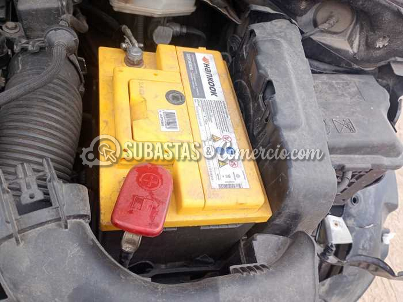 salvamento_peugeot_208_5p_act_pk_1.6_e_-_2013_-_496_-_mosquera__10_.png