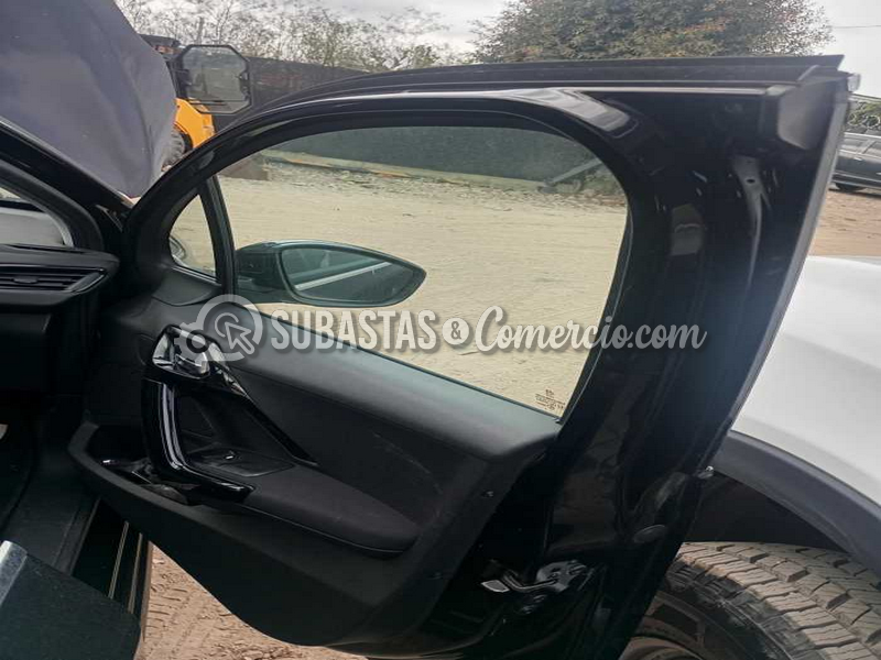salvamento_peugeot_208_5p_act_pk_1.6_e_-_2013_-_496_-_mosquera__16_.png