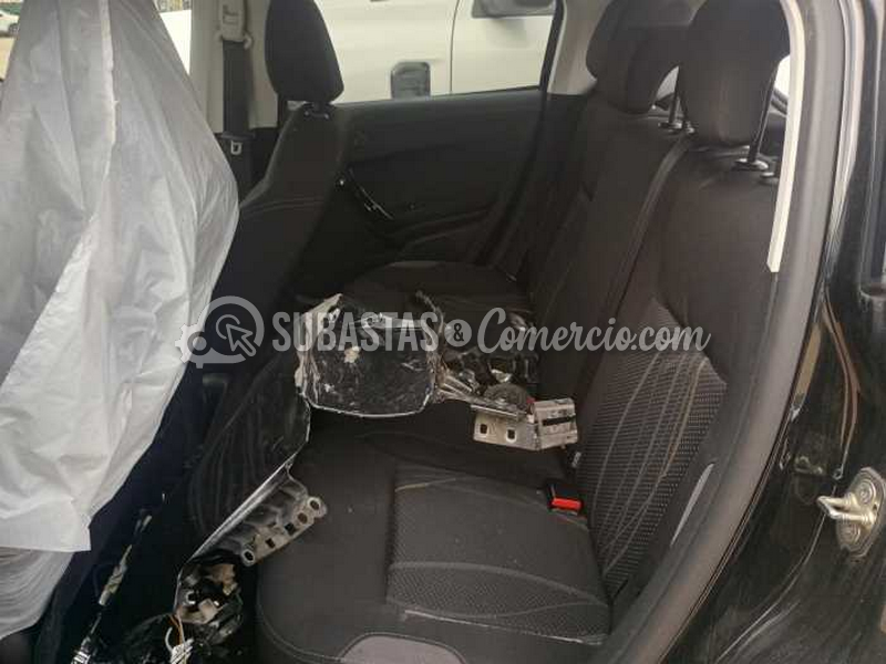 salvamento_peugeot_208_5p_act_pk_1.6_e_-_2013_-_496_-_mosquera__22_.png