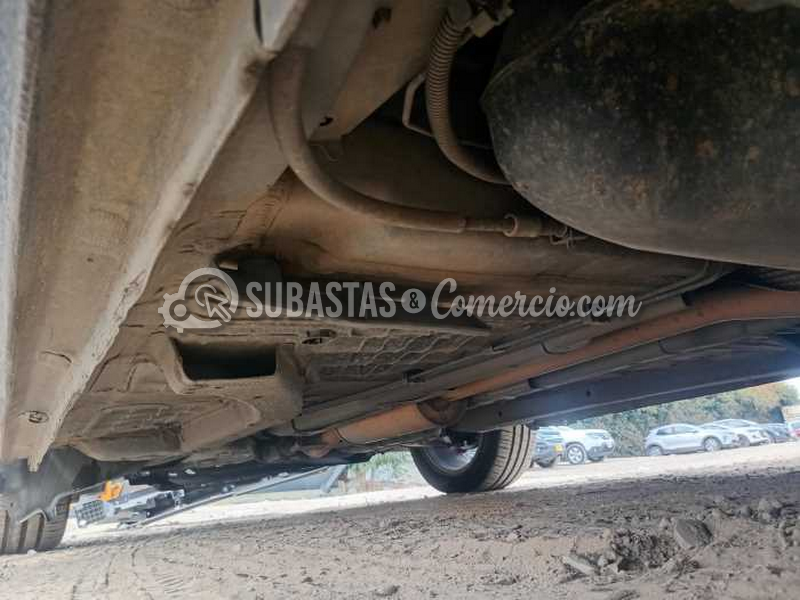 salvamento_peugeot_208_5p_act_pk_1.6_e_-_2013_-_496_-_mosquera__31_.png