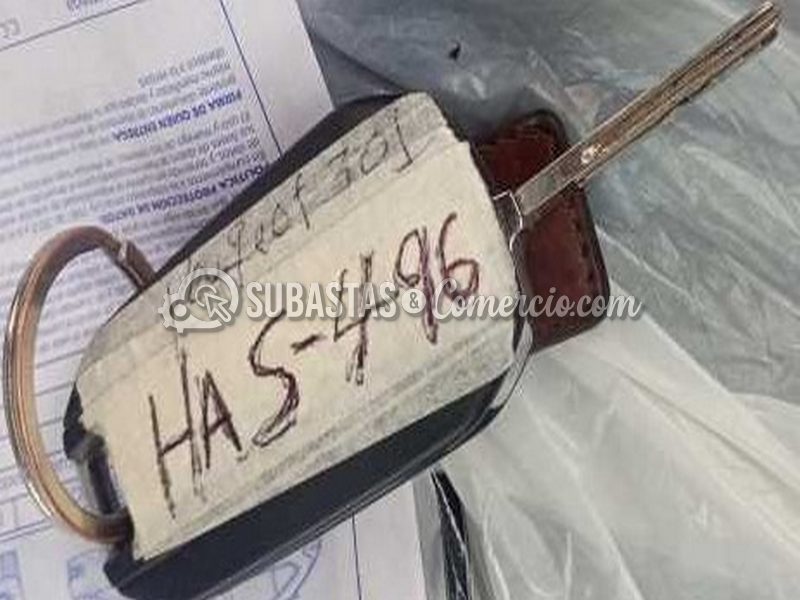 salvamento_peugeot_208_5p_act_pk_1.6_e_-_2013_-_496_-_mosquera__40_.png