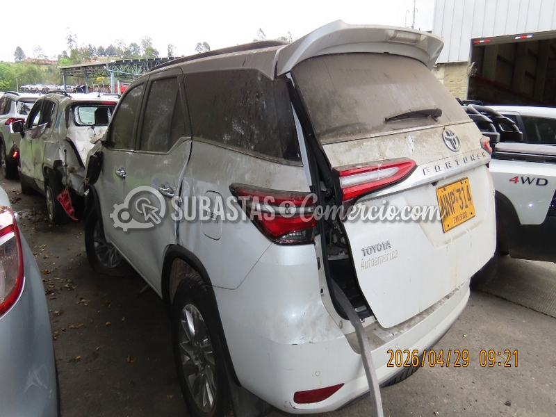 salvamento_toyota_fortuner_-_2023_-_314_-_guarne__6_.png
