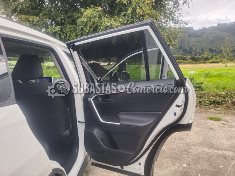 toyota_rav4_hybrid__21_.png