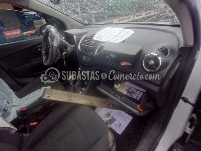 salvamento_chevrolet_tracker__29_.png