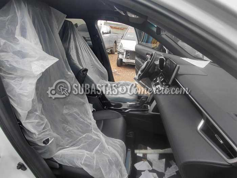 salvamento_toyota_corolla_cross__17_.png