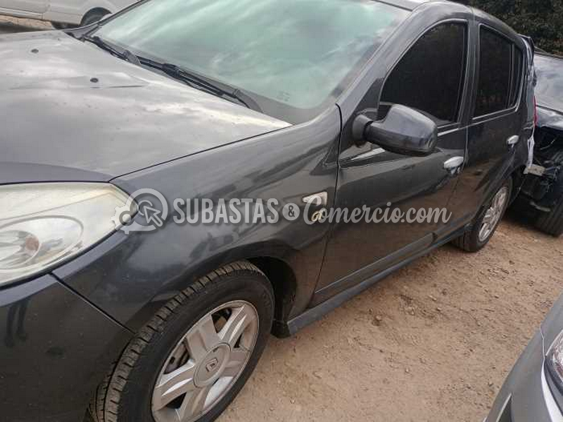 salvamento_renault_sandero__3_.png