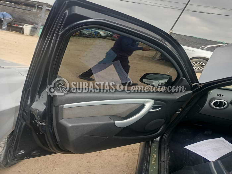 salvamento_renault_sandero__19_.png