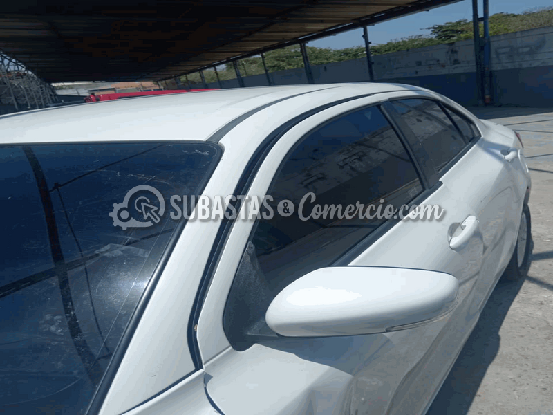 salvamento_suzuki_new_swift_dzire_mt_gl__39_.png