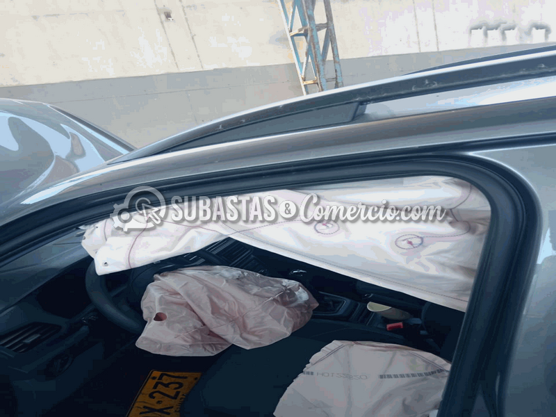 salvamento_volkswagen_t-cross_trendline_sense_170_tsi_mt__18_.png