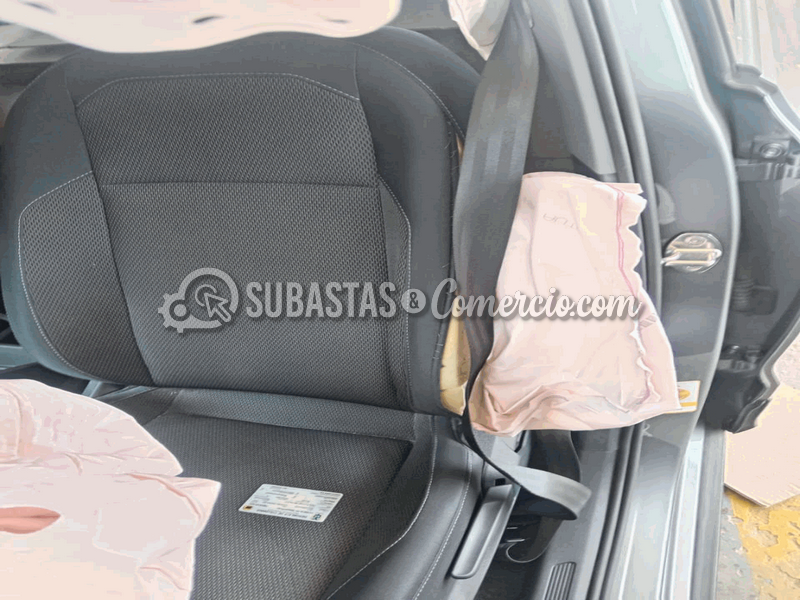 salvamento_volkswagen_t-cross_trendline_sense_170_tsi_mt__19_.png