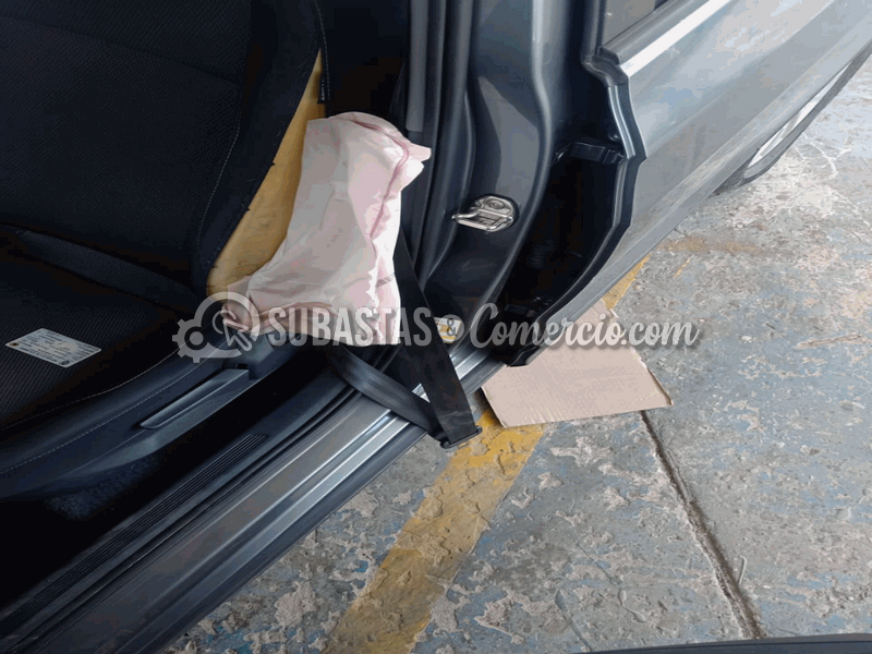salvamento_volkswagen_t-cross_trendline_sense_170_tsi_mt__22_.png