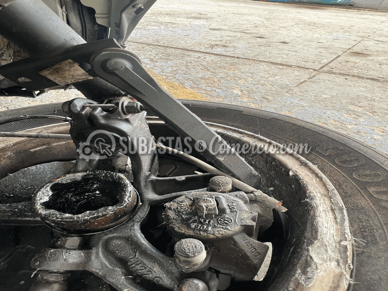 salvamento_volkswagen_t-cross_trendline_sense_170_tsi_mt__32_.png