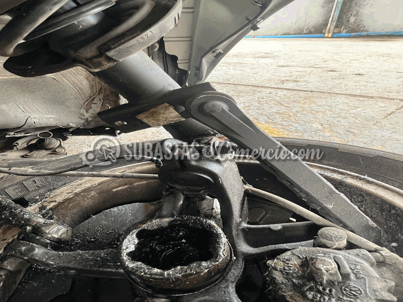 salvamento_volkswagen_t-cross_trendline_sense_170_tsi_mt__34_.png