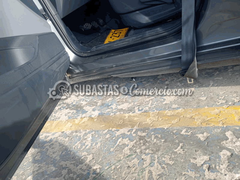 salvamento_volkswagen_t-cross_trendline_sense_170_tsi_mt__51_.png
