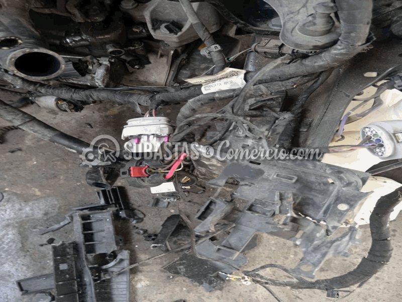 salvamento_volkswagen_t-cross_trendline_sense_170_tsi_mt__64_.png