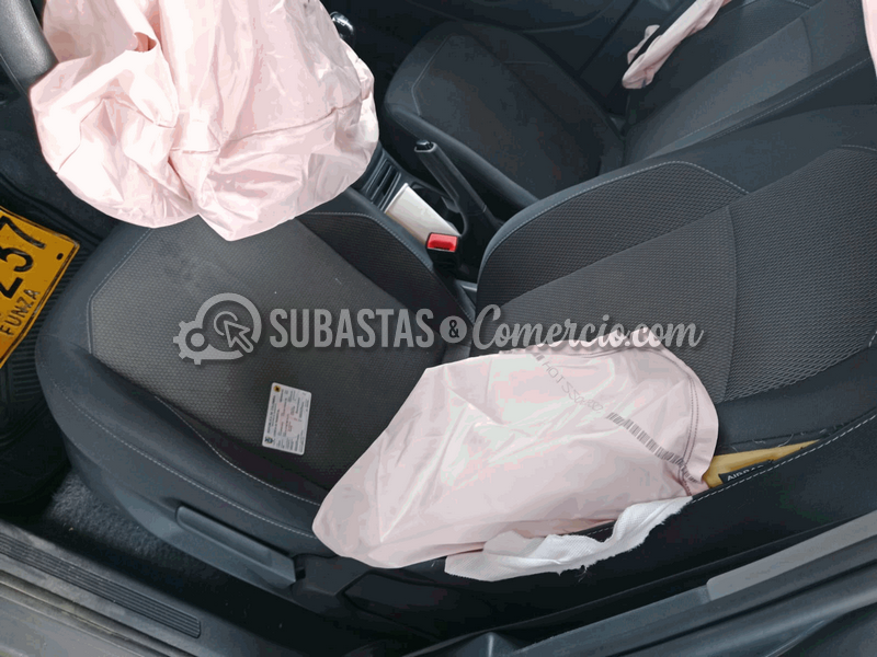 salvamento_volkswagen_t-cross_trendline_sense_170_tsi_mt__82_.png