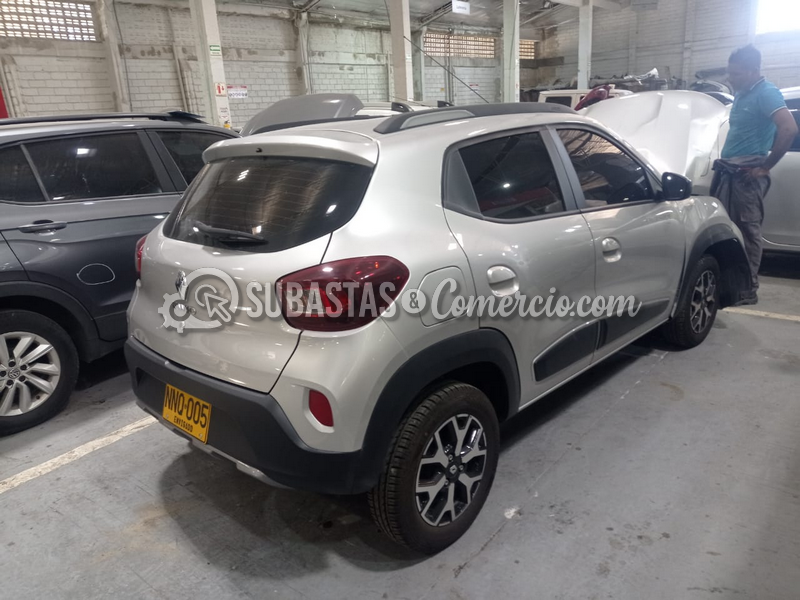 salvamento_renault_kwid_outsider_-_2024_-_005__2_.png
