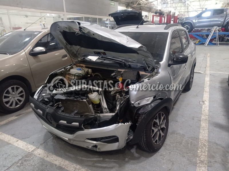 salvamento_renault_kwid_outsider_-_2024_-_005__4_.png