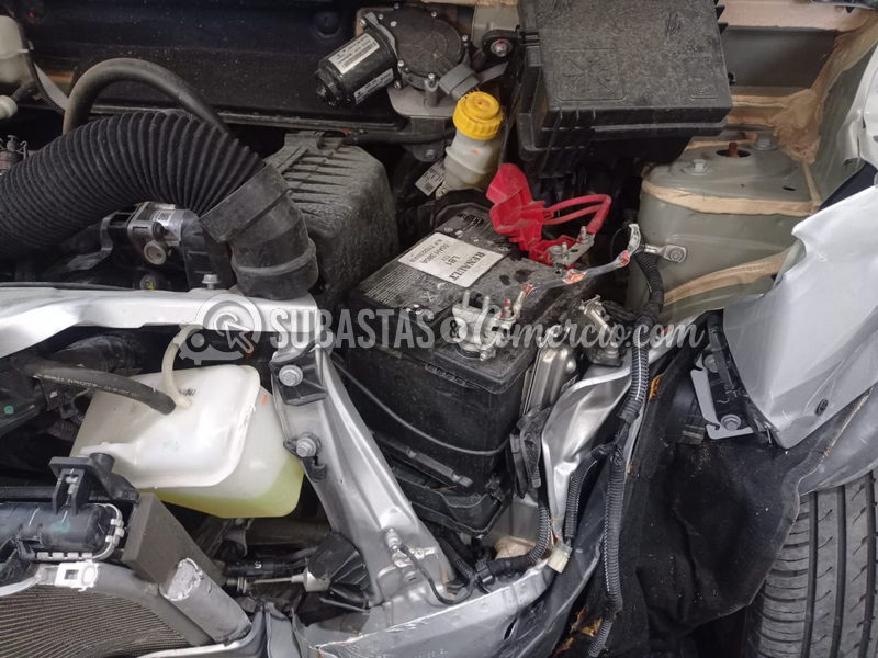 salvamento_renault_kwid_outsider_-_2024_-_005__18_.png