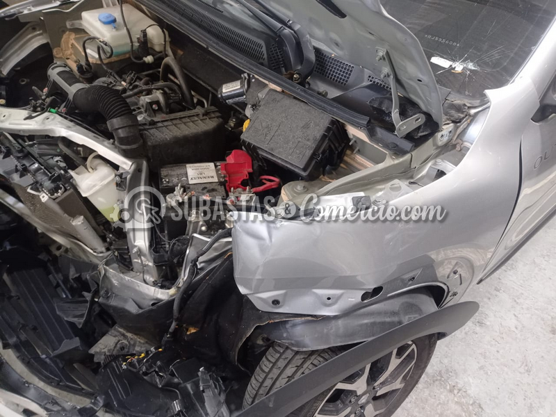 salvamento_renault_kwid_outsider_-_2024_-_005__31_.png