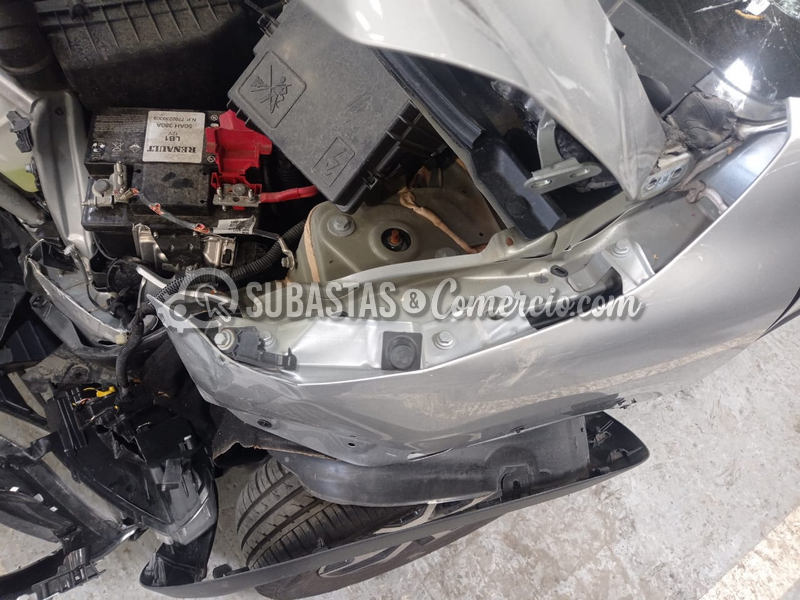 salvamento_renault_kwid_outsider_-_2024_-_005__32_.png