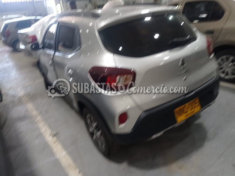 salvamento_renault_kwid_outsider_-_2024_-_005__39_.png