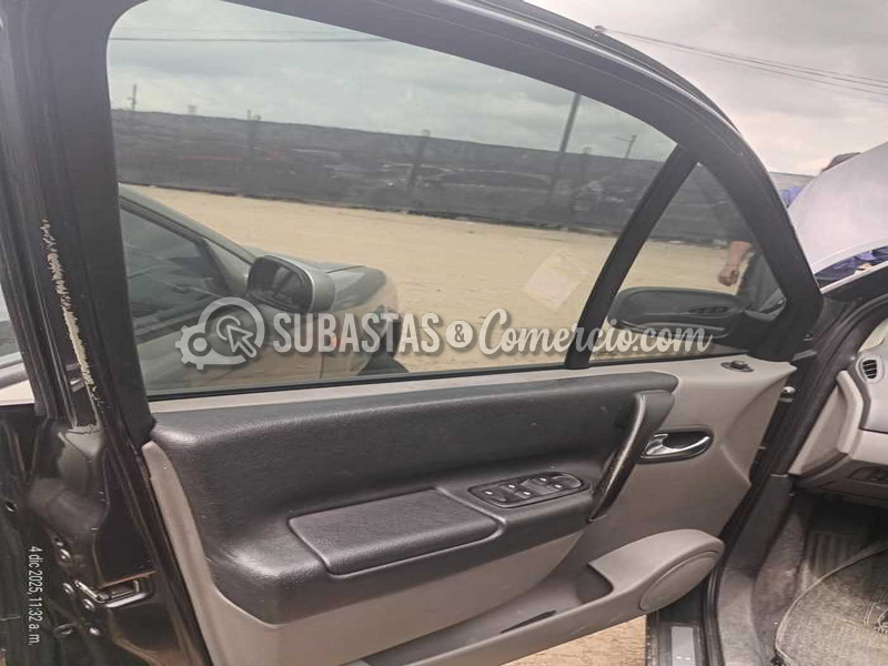 salvamento_renault_scenic_ii__11_.png