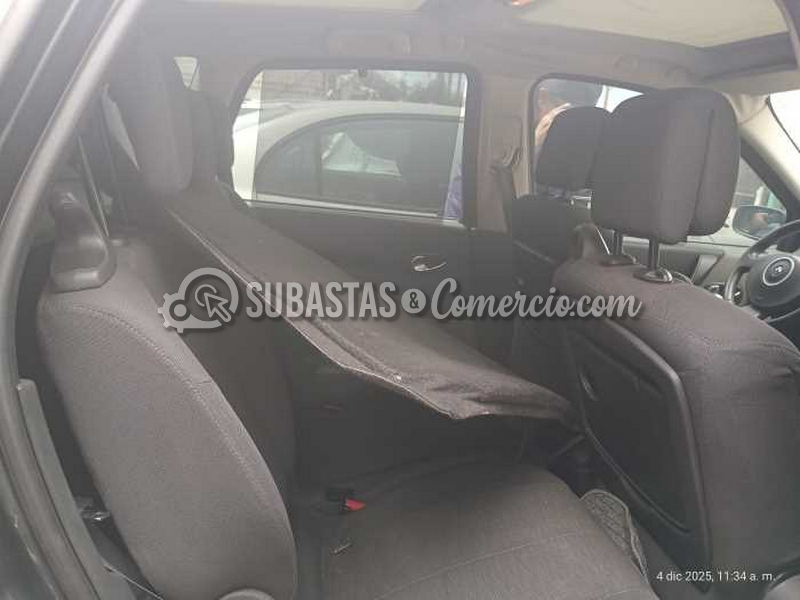 salvamento_renault_scenic_ii__27_.png