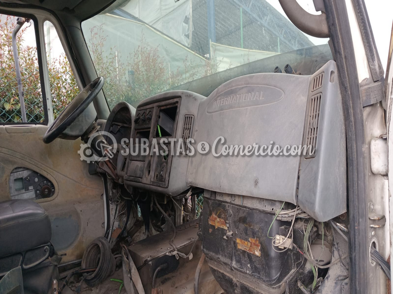 volqueta_international_7600_sba_-_2008__12_.png