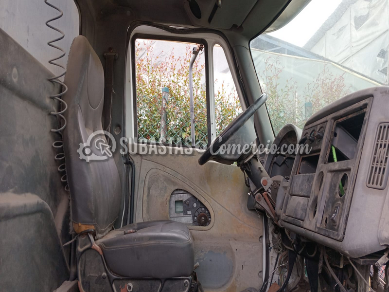 volqueta_international_7600_sba_-_2008__13_.png