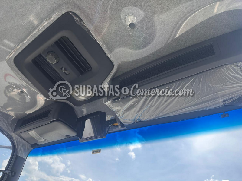 parte_superior_interior_de_la_cabina.png